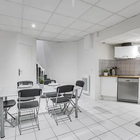 Apartment Triplex In Boulevard De Magenta By Guestready